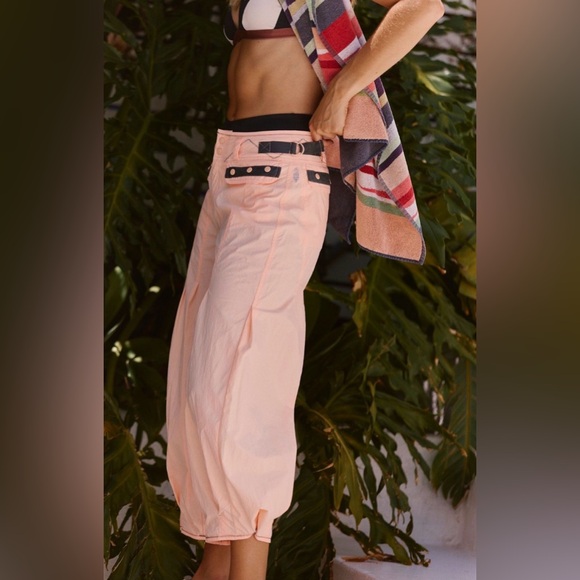 NEW Free People L Elevate Crop Pants NWT Peach Orange Spring Hiking - Picture 3 of 16